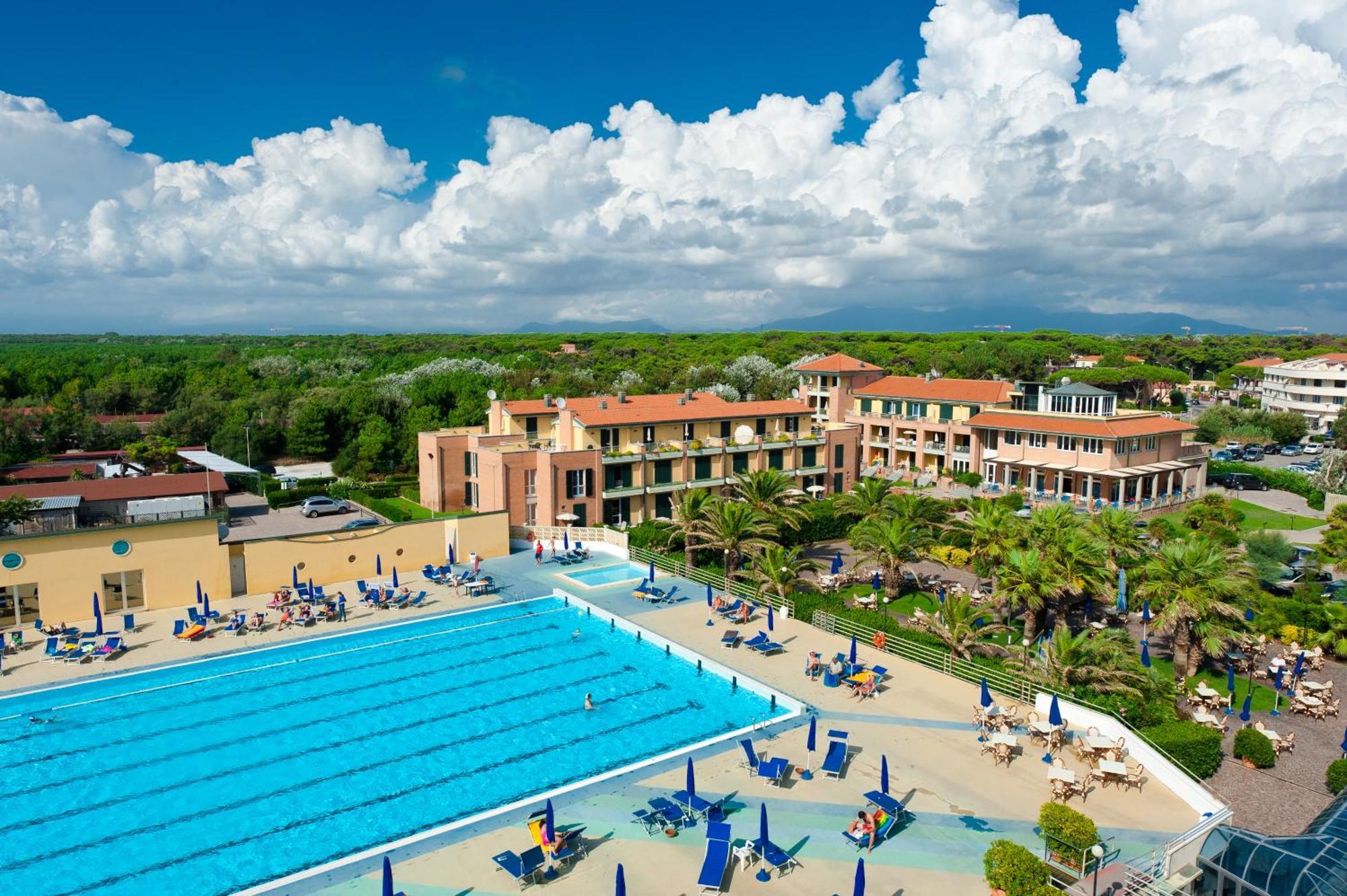 Continental Resort Tirrenia Kültér fotó